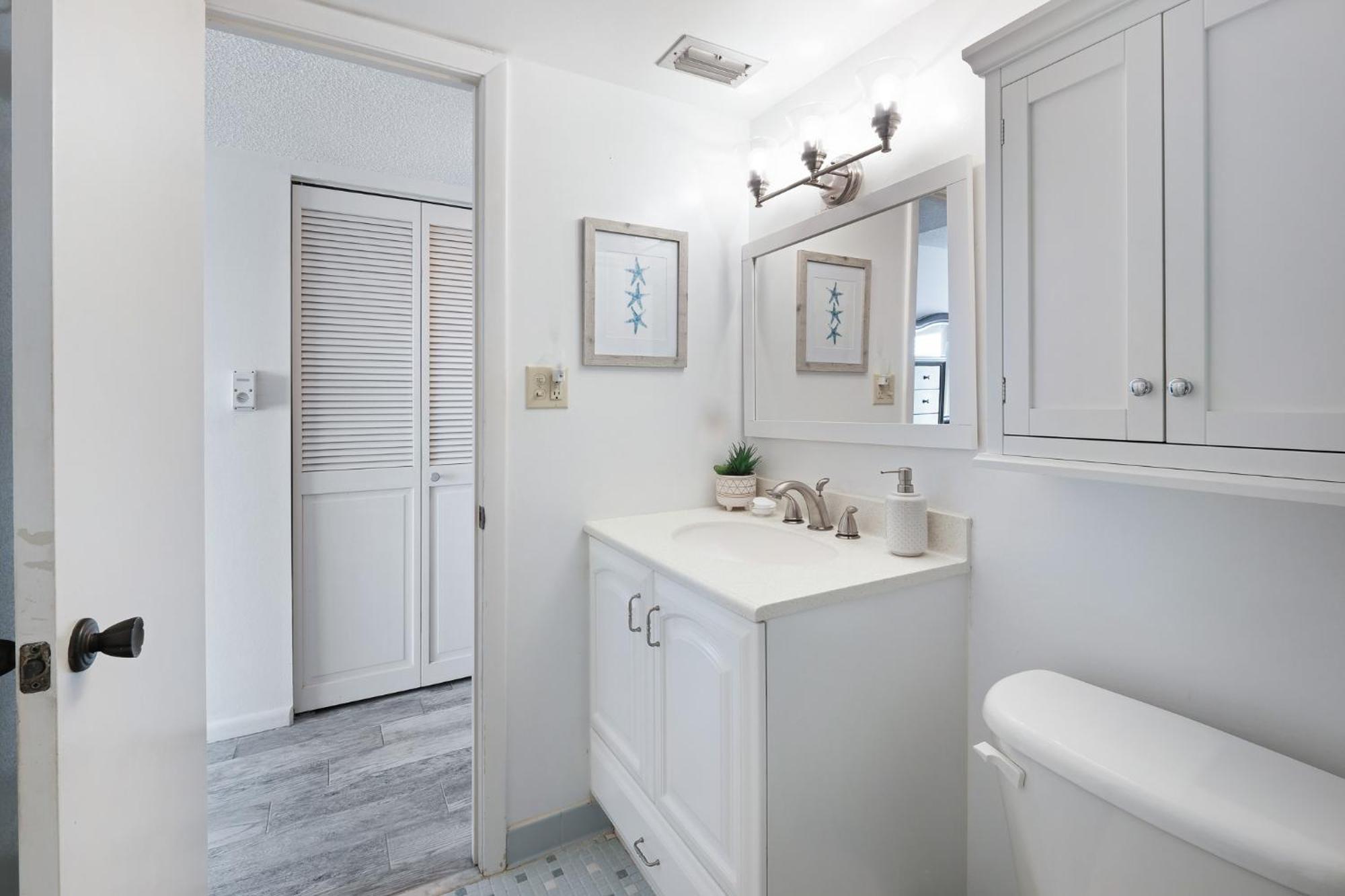 Amazing Views Of The Ocean And Pool From This Top Floor Beach Retreat! ニュー・スマーナ・ビーチ エクステリア 写真