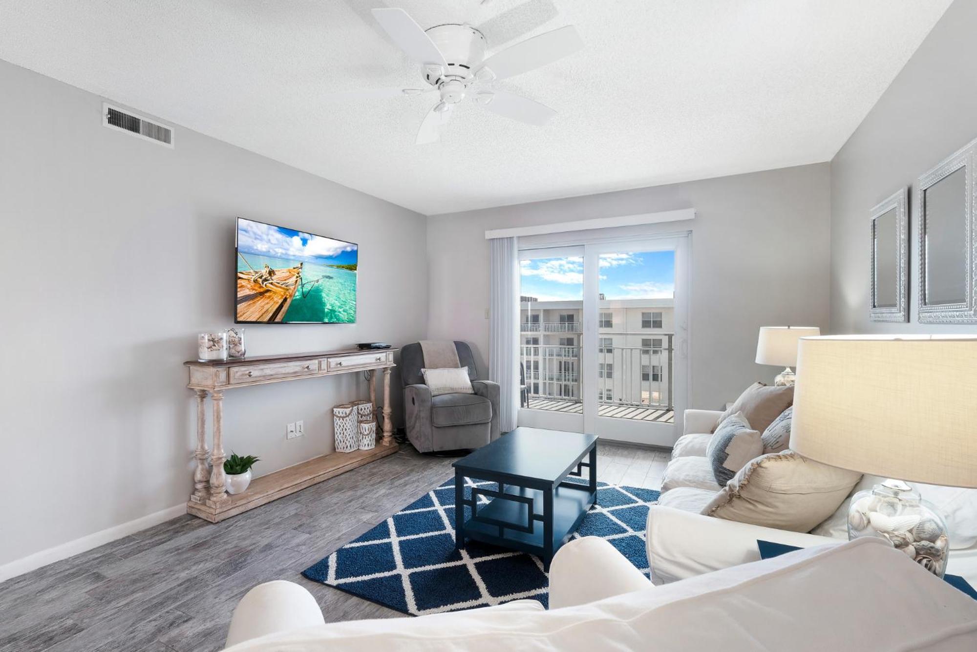 Amazing Views Of The Ocean And Pool From This Top Floor Beach Retreat! ニュー・スマーナ・ビーチ エクステリア 写真