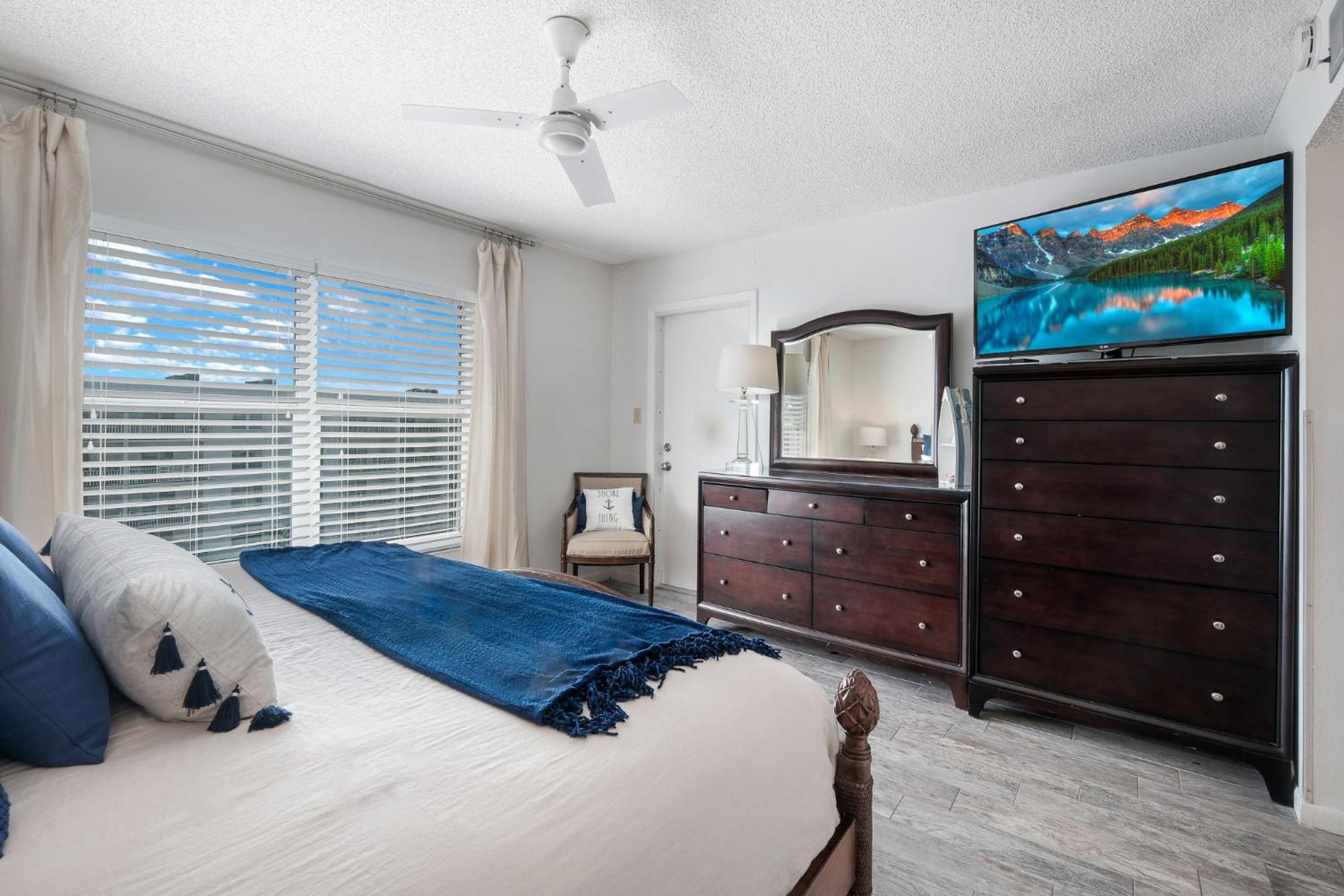 Amazing Views Of The Ocean And Pool From This Top Floor Beach Retreat! ニュー・スマーナ・ビーチ エクステリア 写真